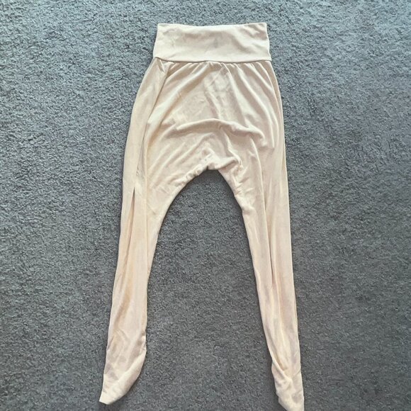 FREE PEOPLE MOVEMENT ECHO DROP CROTCH HAREM PANTS W/ RUCHED ANKLES - BEIGE - XS - Picture 6 of 12